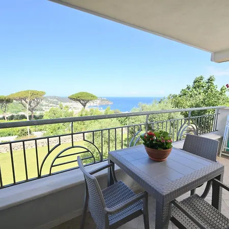Ischia La Sentinella 3* كازاميتْشيولا تيرمي
