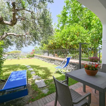 شقة فندقية Ischia La Sentinella 3*