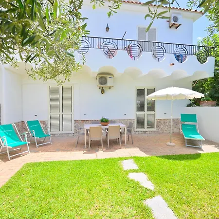 Ischia La Sentinella 3* كازاميتْشيولا تيرمي