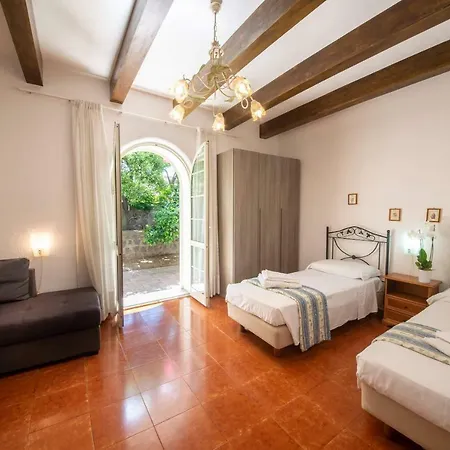 Ischia La Sentinella Aparthotel *